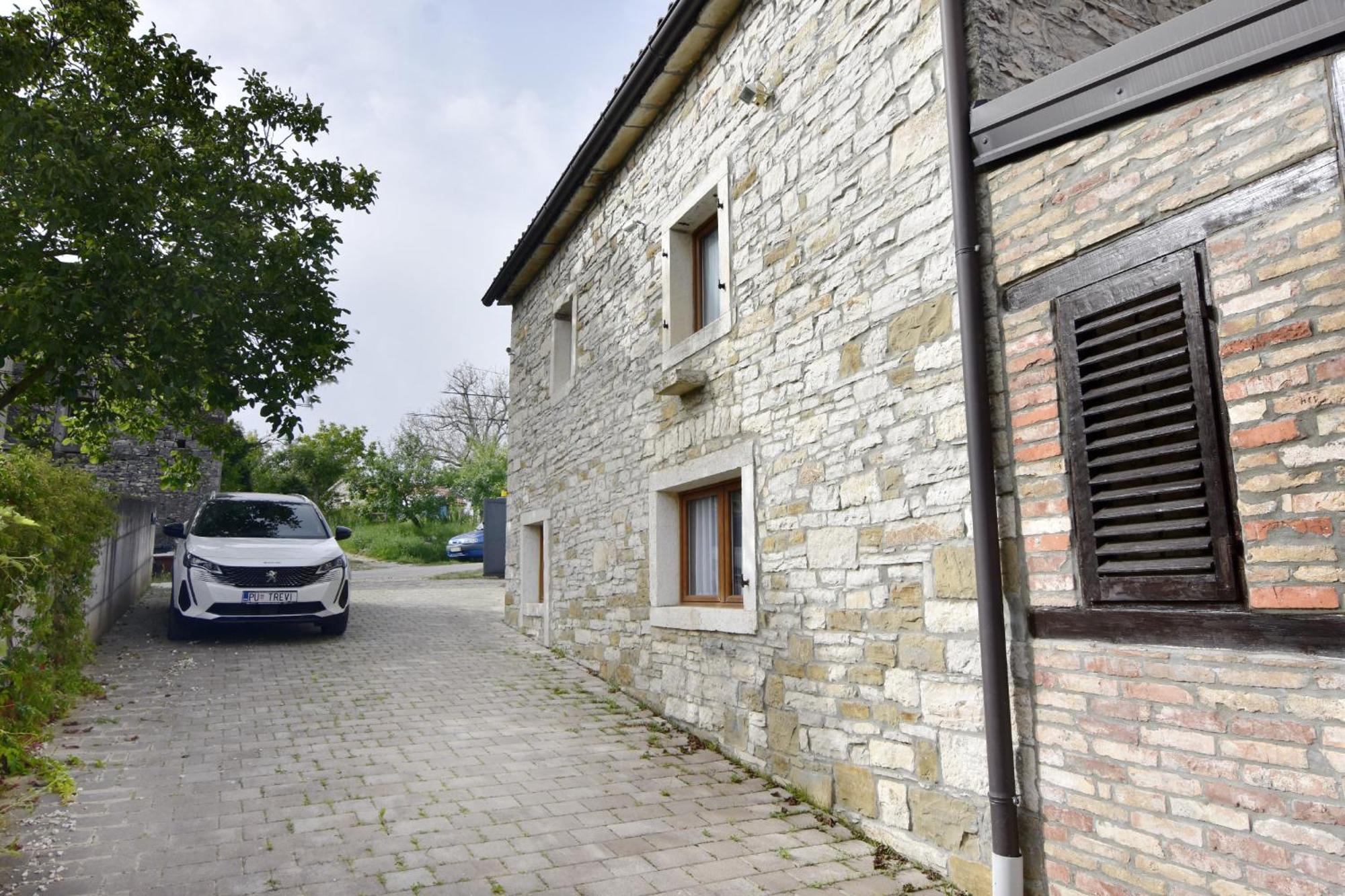 Vila Vesna โกรชน์ยัน ภายนอก รูปภาพ