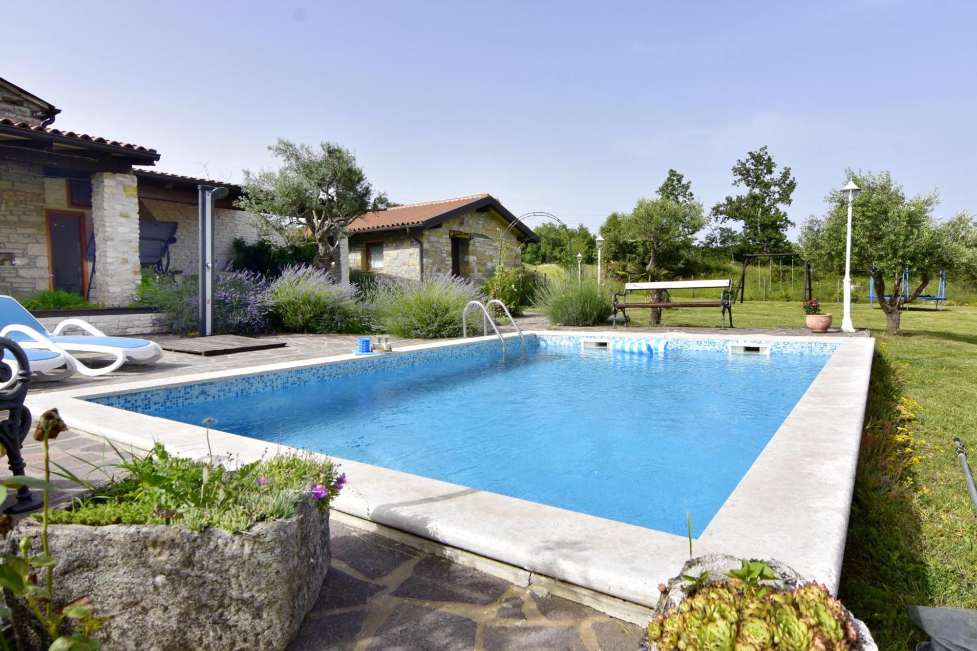Vila Vesna โกรชน์ยัน ภายนอก รูปภาพ