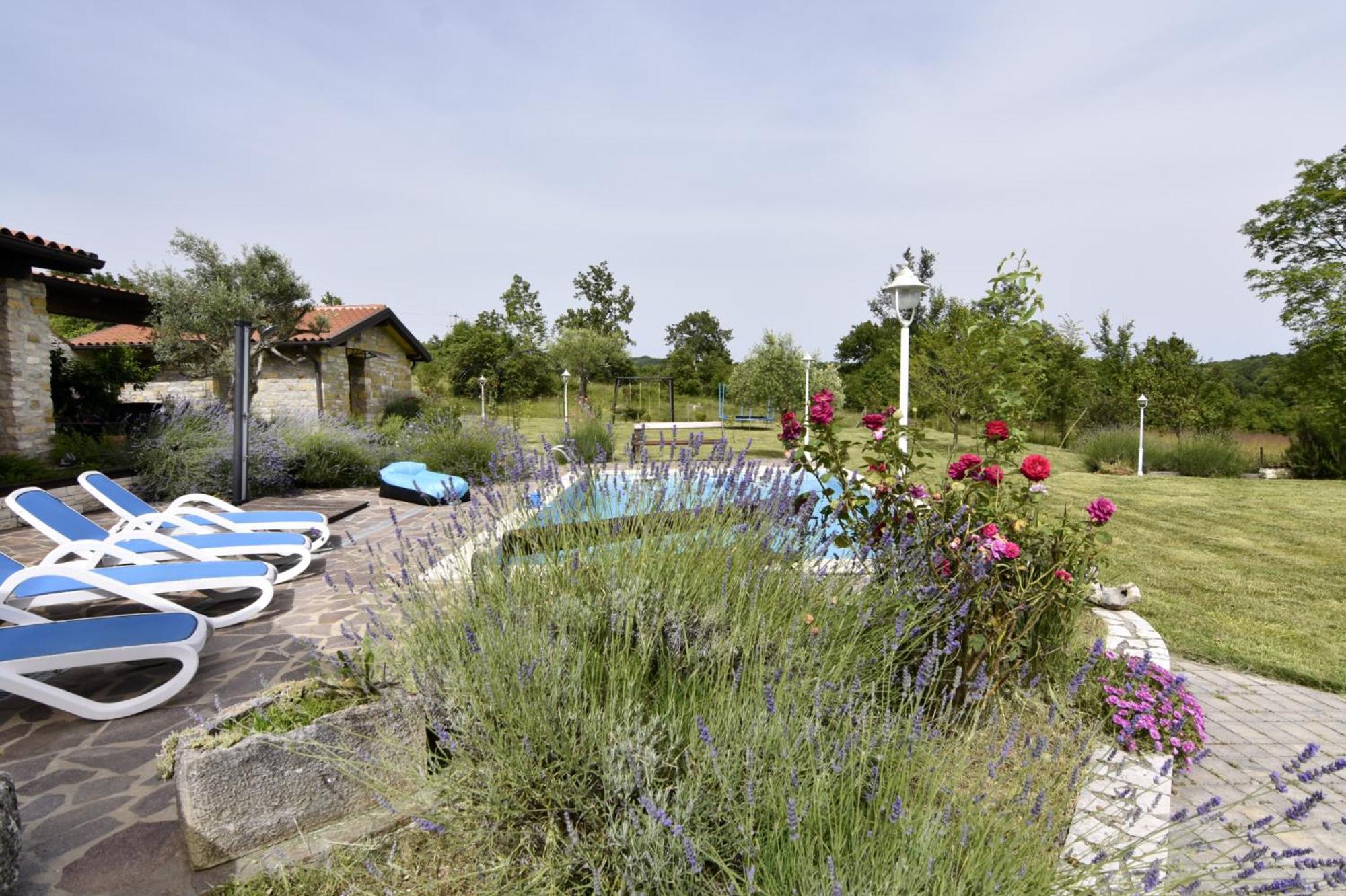 Vila Vesna โกรชน์ยัน ภายนอก รูปภาพ